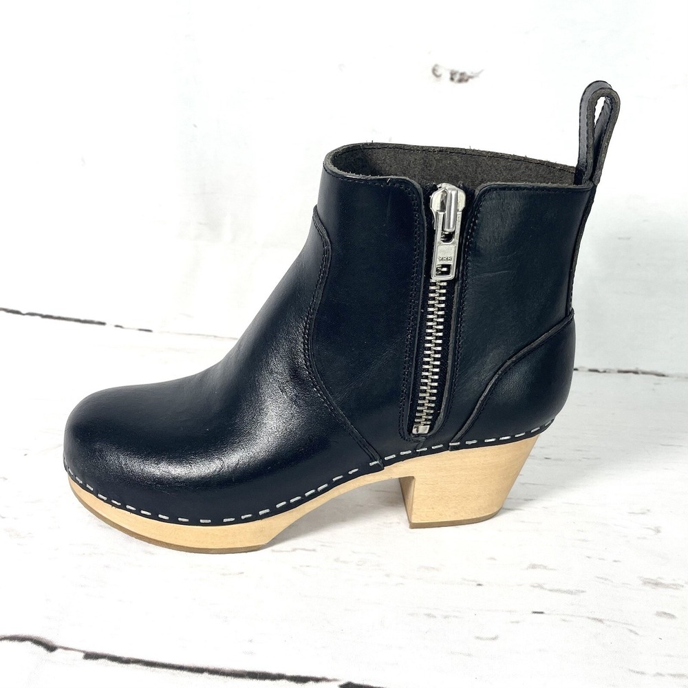 Swedish Hasbeen Shoes Women's 37 US 7 Black Ankle Boots Wooden Heel Zip